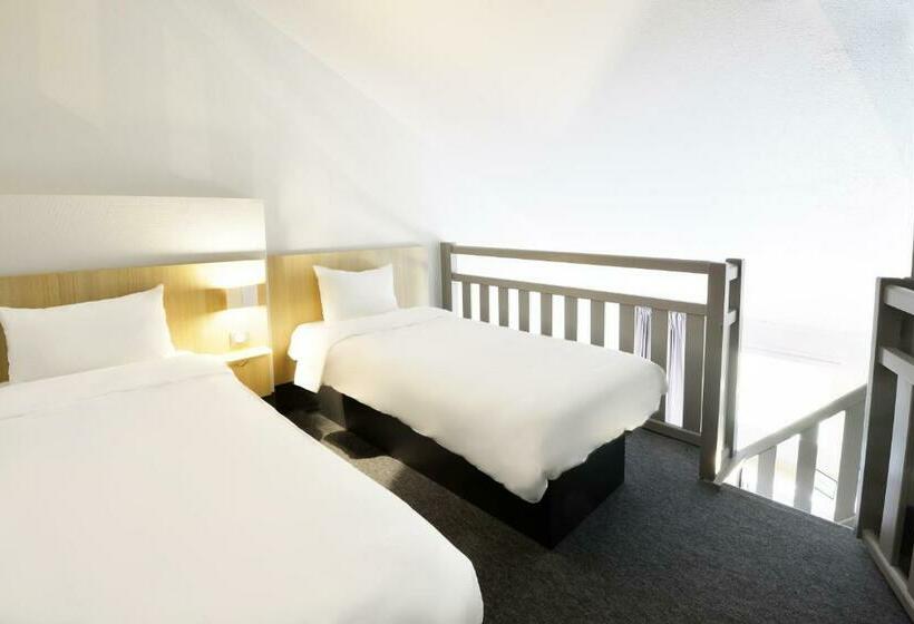 四人标准间, B&b Hotel Bourges 2