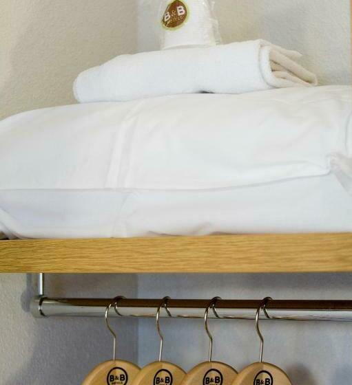 四人标准间, B&b Hotel Bourges 2