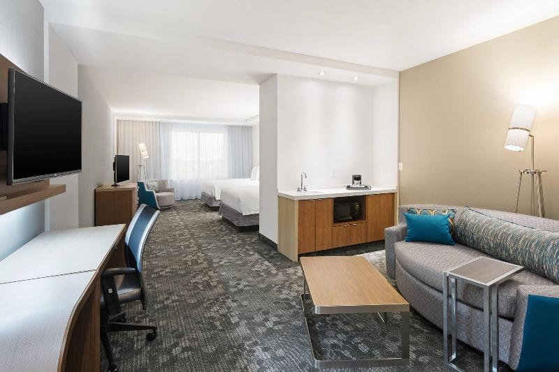 اتاق استاندارد با تخت بزرگ, Courtyard By Marriott Houston Katy Mills