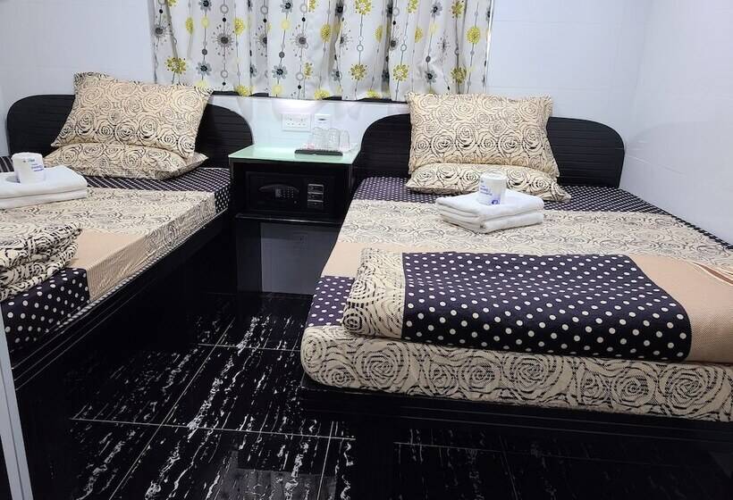 اتاق استاندارد سه نفره, Manila Hotel  Hostel Block D