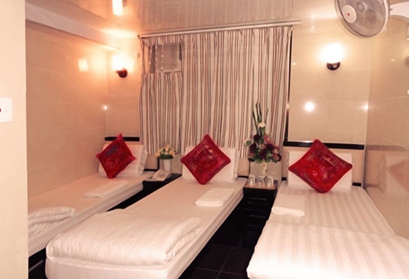 اتاق استاندارد سه نفره, Manila Hotel  Hostel Block D