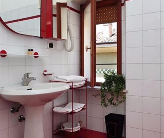استودیوی استاندارد, Residence Liberty
