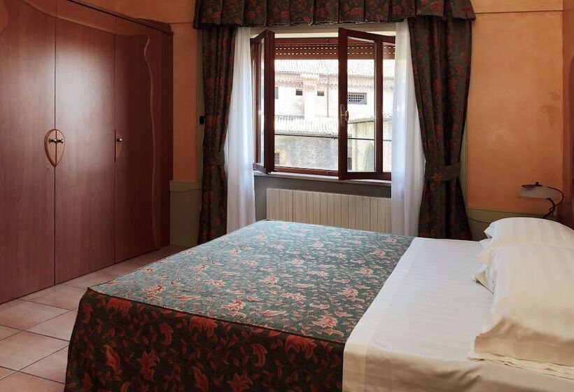 استودیوی استاندارد, Residence Liberty