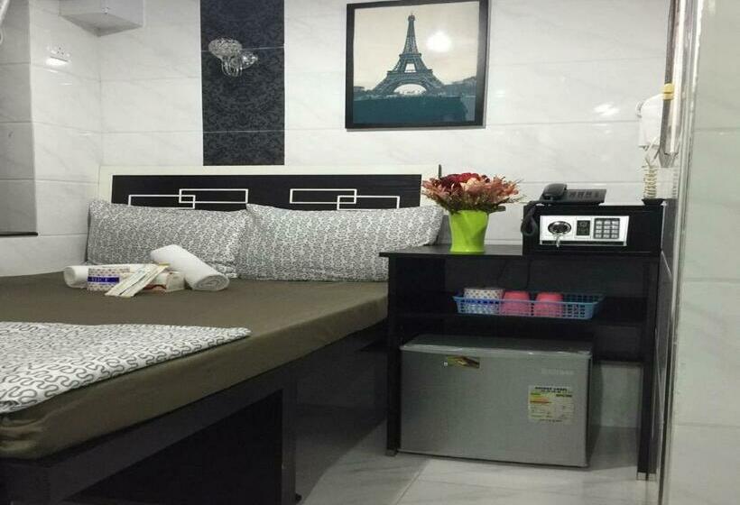 اتاق استاندارد, Skylark Hostel