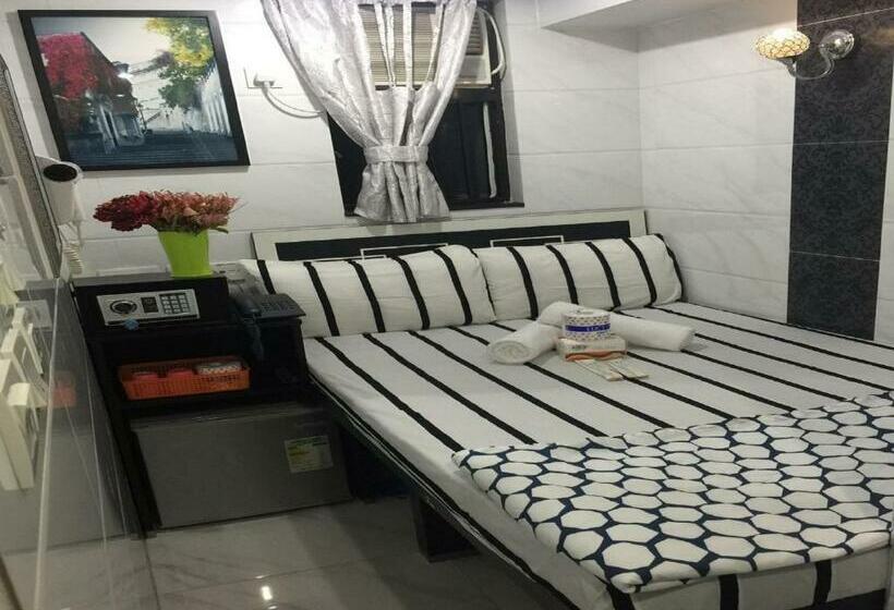 اتاق استاندارد, Skylark Hostel