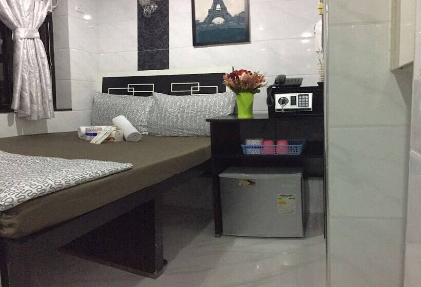 اتاق استاندارد, Skylark Hostel