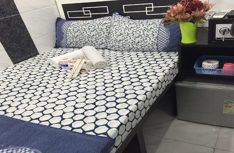 اتاق استاندارد, Skylark Hostel