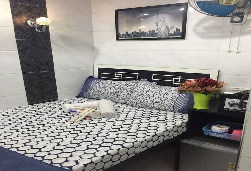 اتاق استاندارد, Skylark Hostel