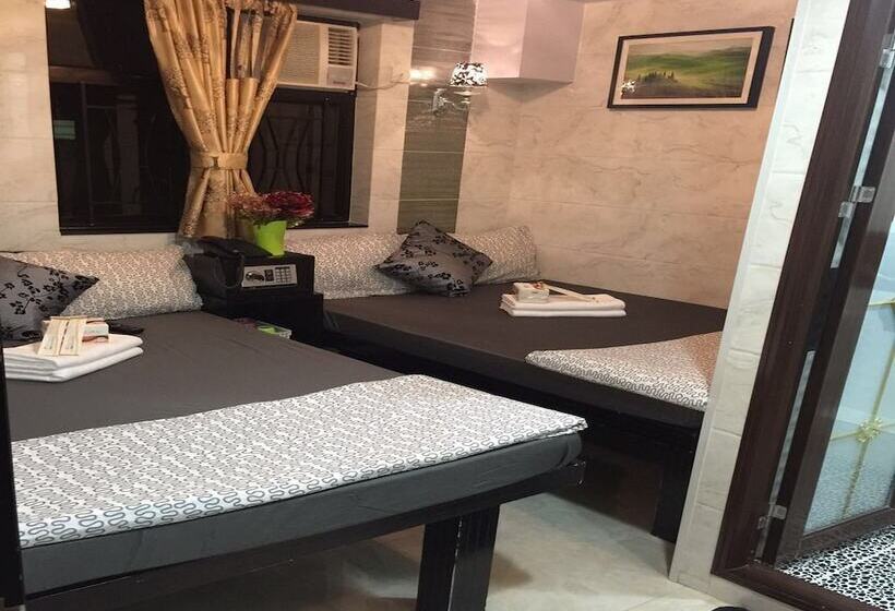 اتاق خانوادگی, Skylark Hostel