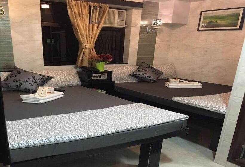 اتاق خانوادگی, Skylark Hostel
