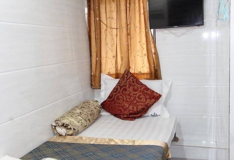 اتاق استاندارد یک نفره, Strawberry Guest House