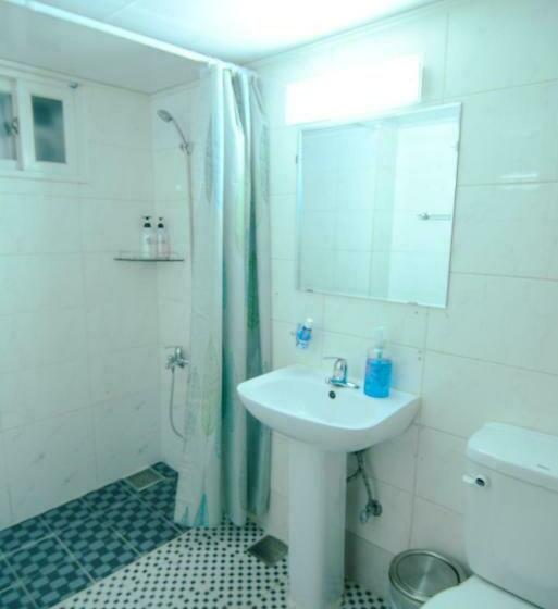 اتاق استاندارد یک نفره, Insadong Hostel