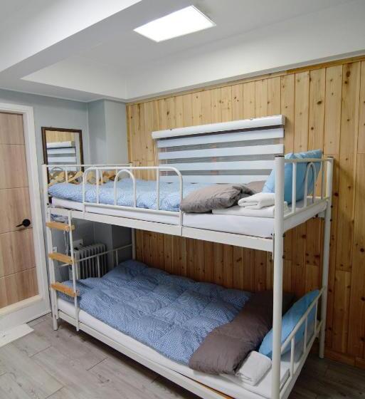 اتاق استاندارد, Insadong Hostel