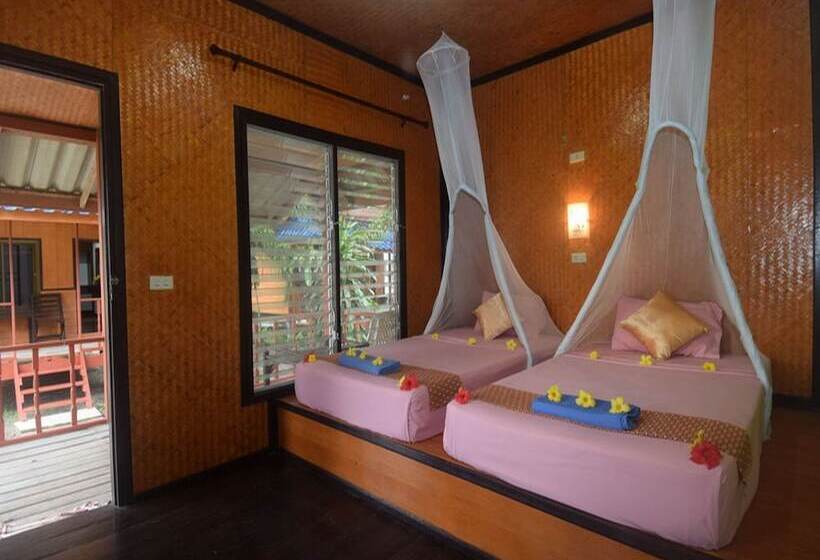 اتاق لوکس, Lanta Long Beach Hostel