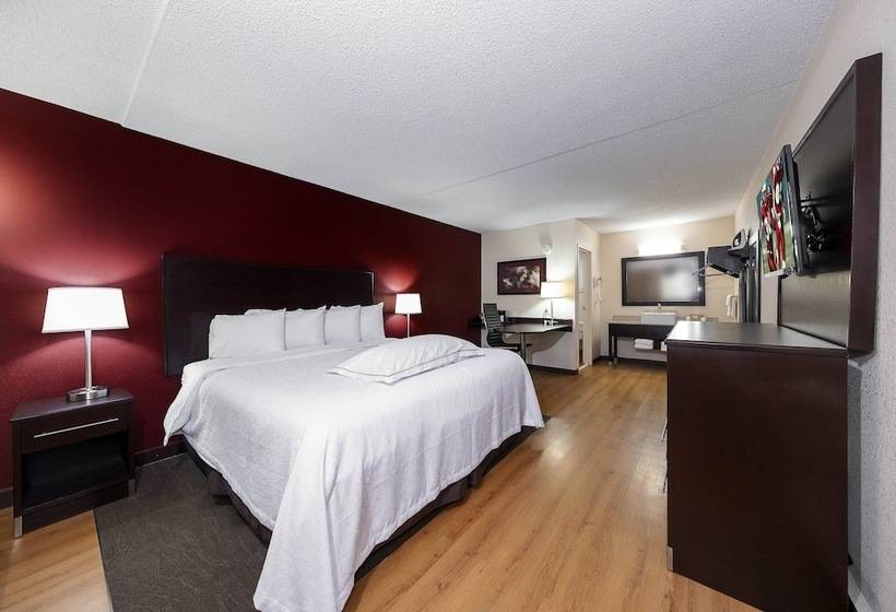 اتاق پرمیوم, Red Roof Inn Plus+ Huntsville – Madison