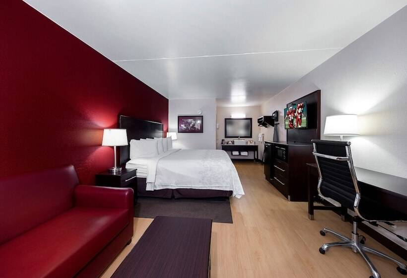 اتاق لوکس, Red Roof Inn Plus+ Huntsville – Madison