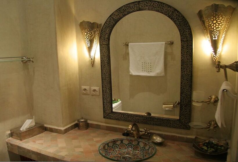 اتاق سوپریور, Riad Couleurs Du Sud