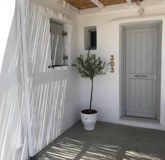 Quarto Clássico, Livin Mykonos