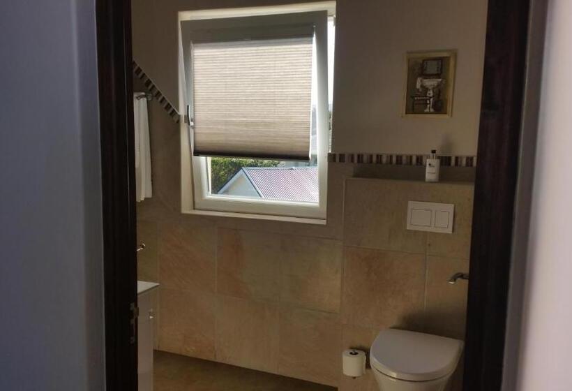 Triple Room Sea View, Lala Panzi B&b