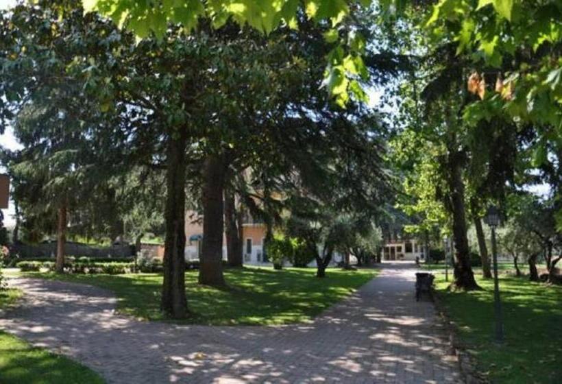 اتاق استاندارد چهار تخته, Park Hotel Villamaria