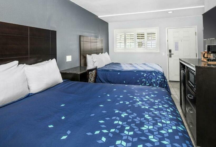 اتاق استاندارد, Scandia Motel