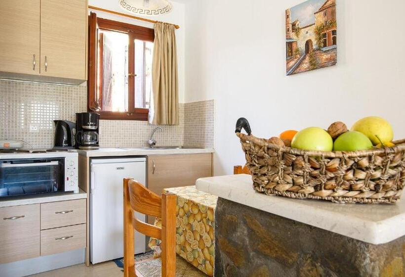 استودیوی استاندارد, Villa Italiana