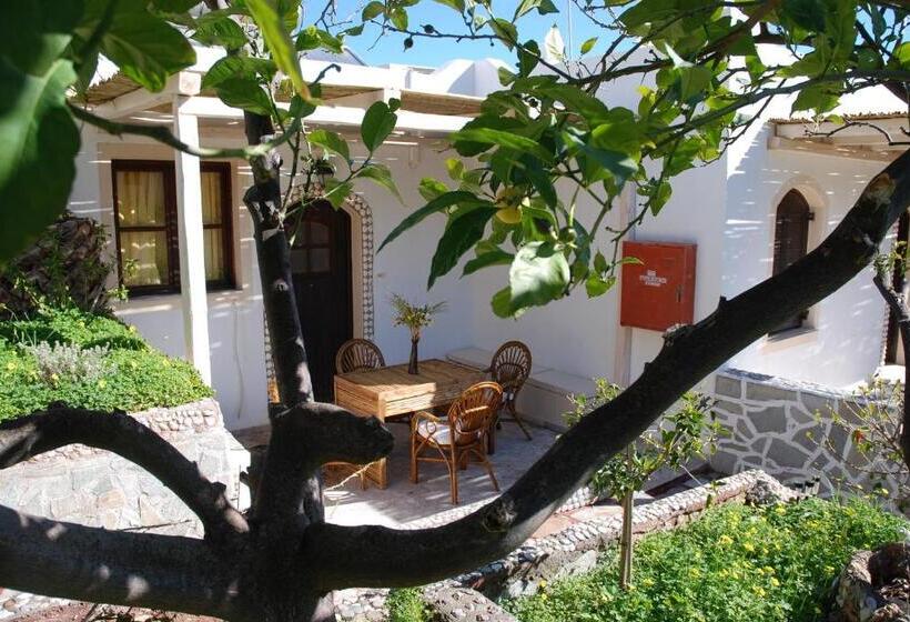 استودیوی استاندارد, Villa Italiana