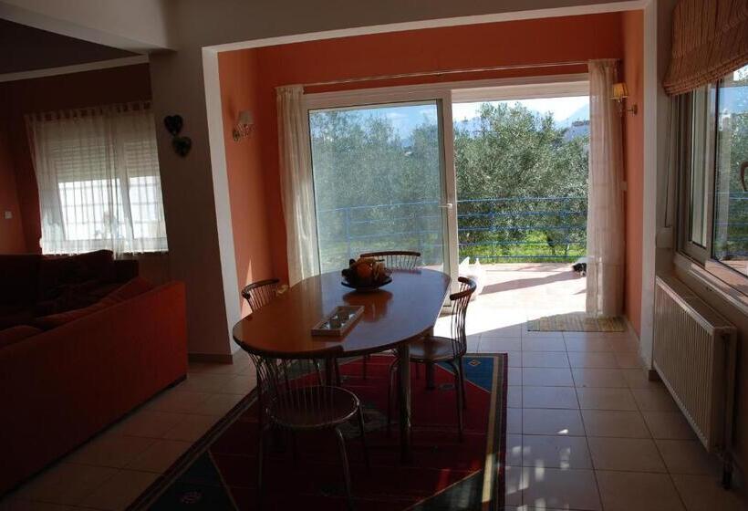 Appartement met 3 Slaapkamers, Villa Italiana