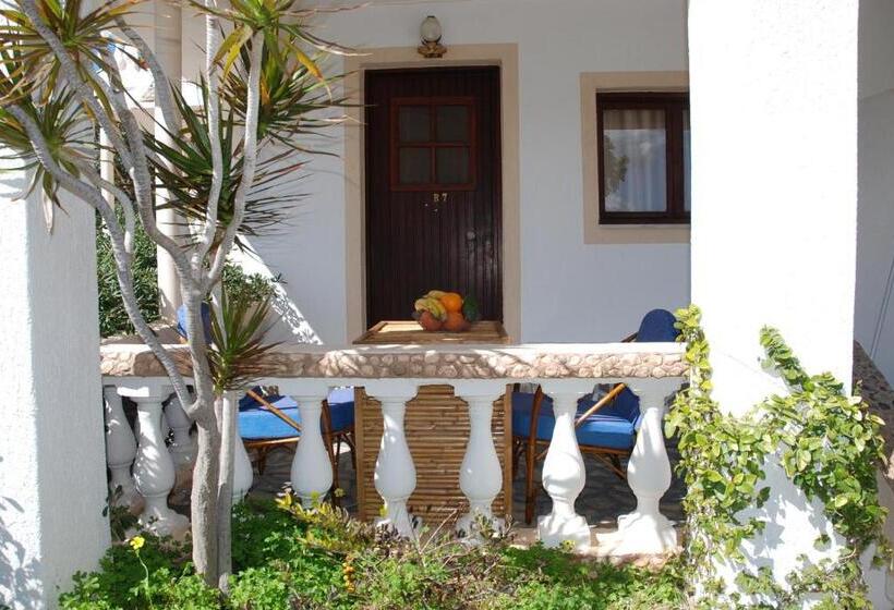 استودیوی استاندارد, Villa Italiana