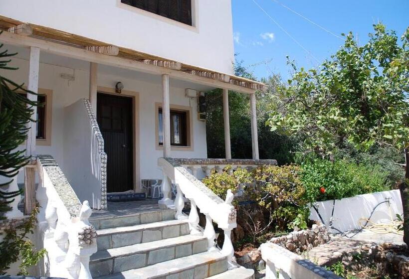 استودیوی استاندارد, Villa Italiana