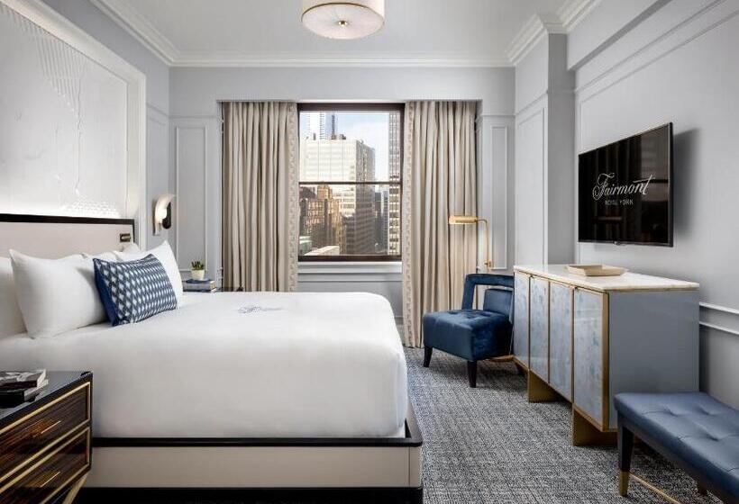 سوئیت با تخت بزرگ, Fairmont Royal York Gold Experience