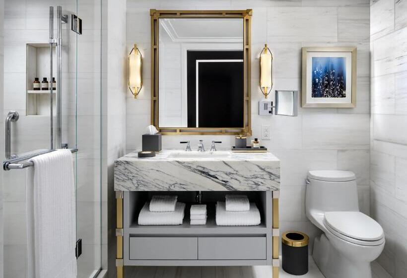 اتاق استاندارد, Fairmont Royal York Gold Experience