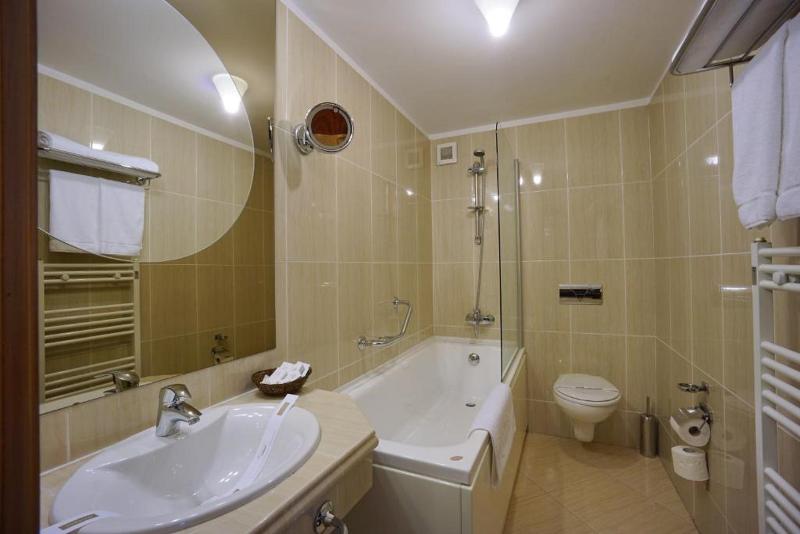 اتاق لوکس, Citrin  Adults Only