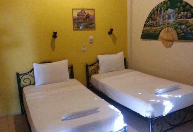 بنگله خانوادگی, Moonhut Bungalows