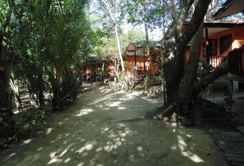بانگلوی استاندارد, Moonhut Bungalows