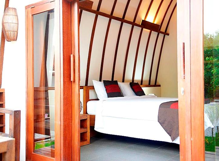 اتاق استاندارد با چشم‌انداز باغ, Oceans 5 Dive Resort