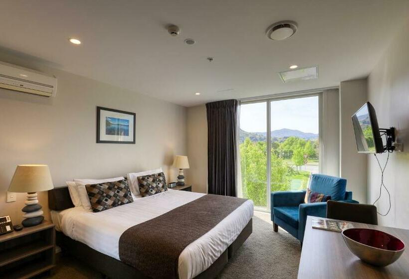 استودیو استاندارد با تخت کینگ, Ramada Remarkables Park