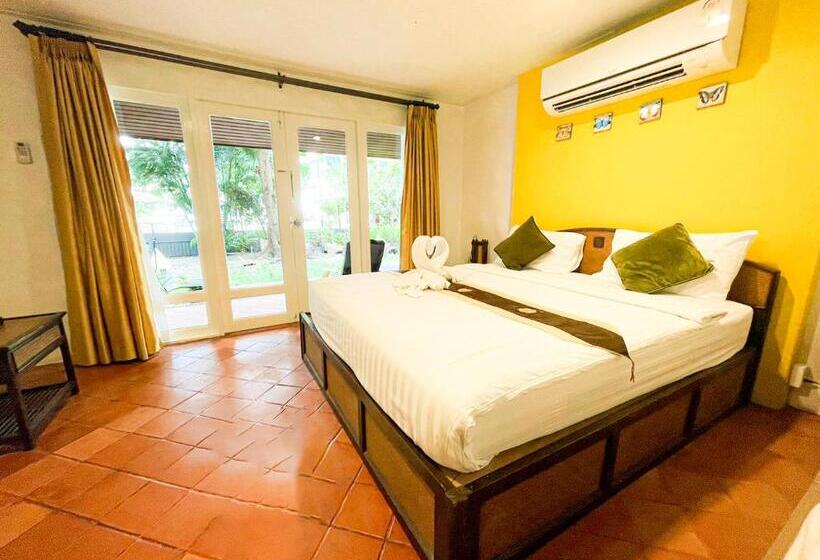 کابین, Vongdeuan Resort