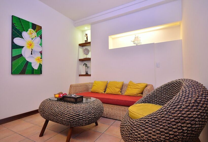 ویلای 1 خوابه, Howard Villa