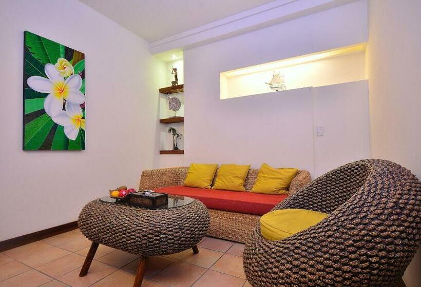 ویلای 1 خوابه, Howard Villa