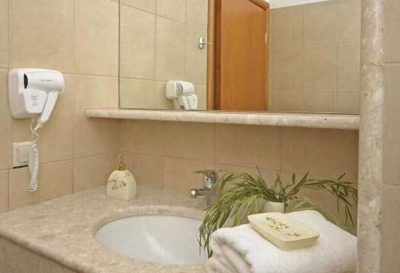 ویلای سوپریور 1 خوابه, Lenikos Resort