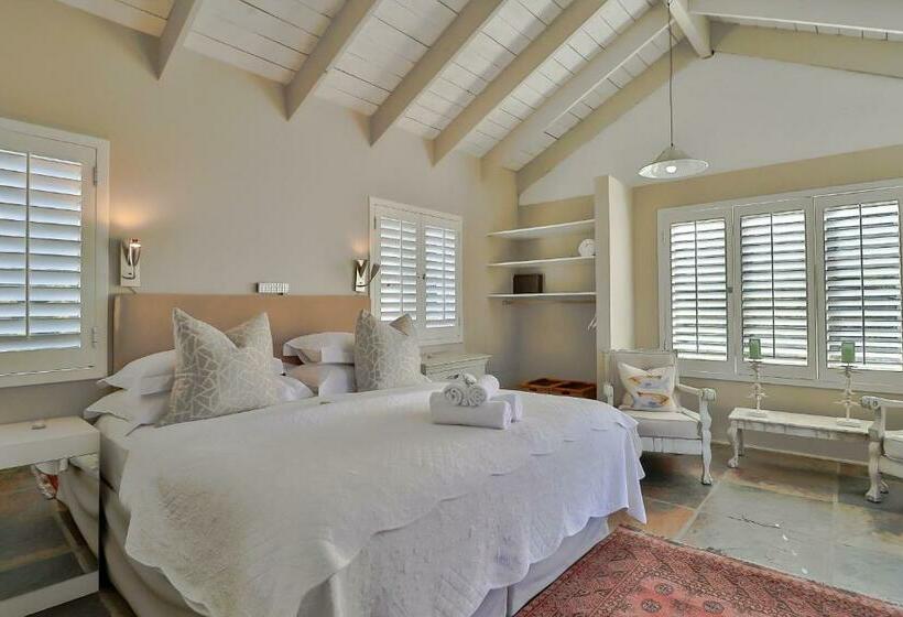 اتاق استاندارد با تخت بزرگ, Hermanus Lodge On The Green   Solar Power