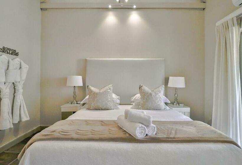 اتاق استاندارد, Hermanus Lodge On The Green   Solar Power