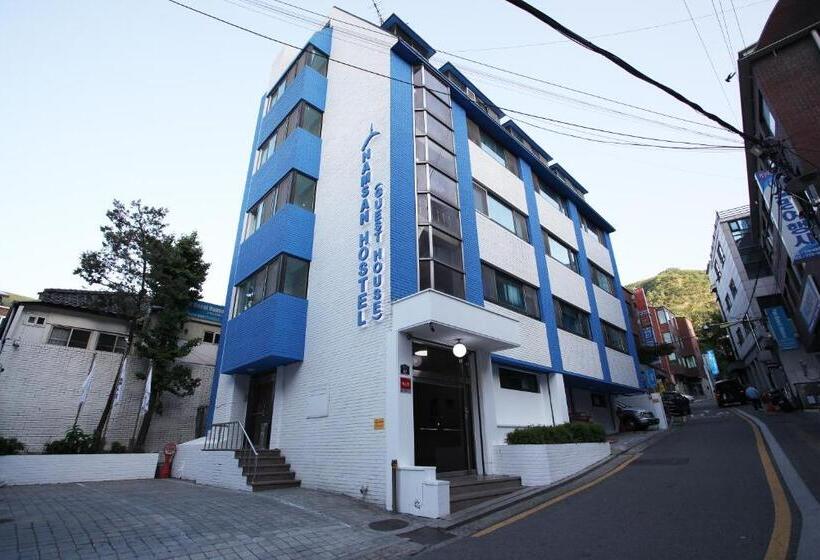 اتاق خانوادگی, Namsan Guesthouse