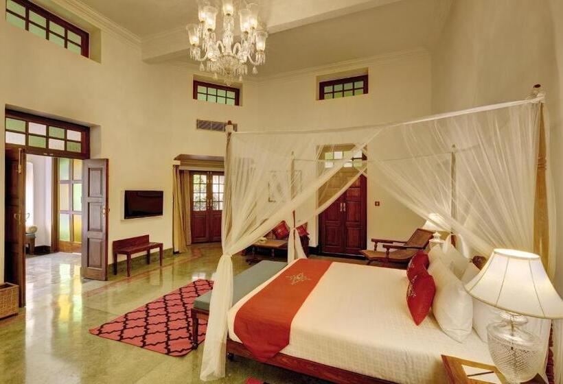 سوییت, Saraca Hotel Lucknow
