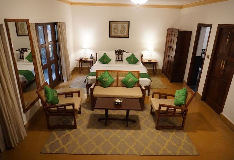 سوییت, Saraca Hotel Lucknow