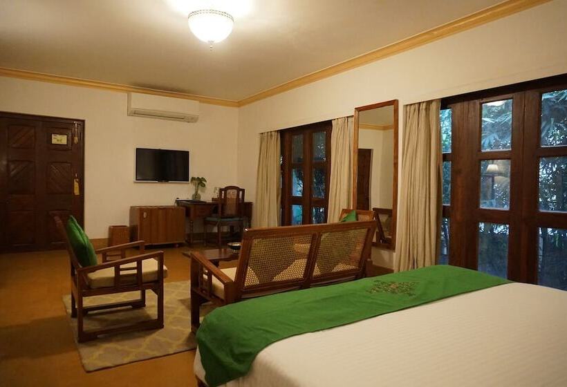 سوییت, Saraca Hotel Lucknow