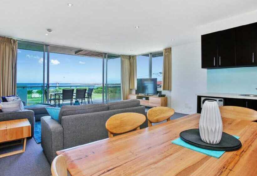 2 Bedroom Penthouse Apartment, The Dolphin Apartments