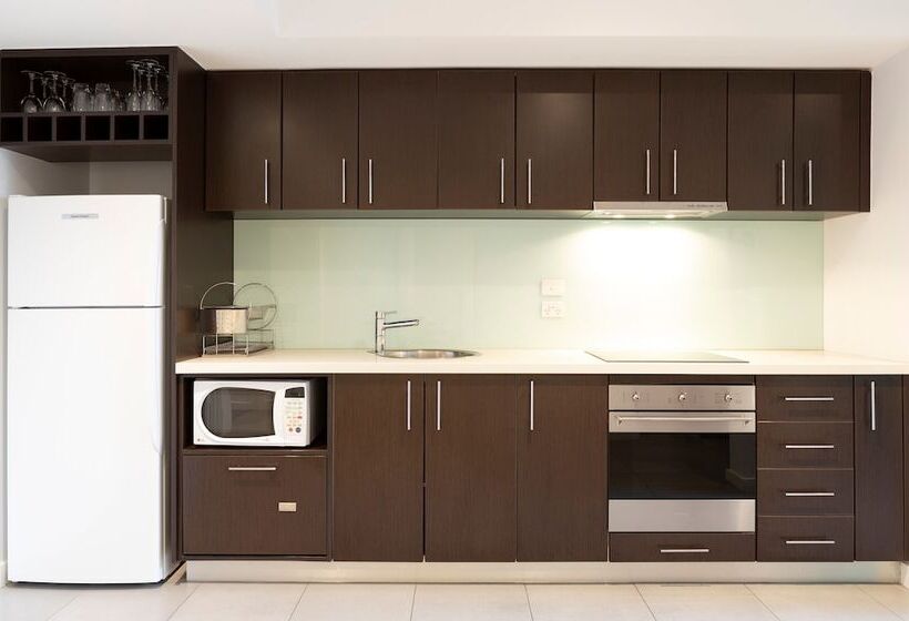 آپارتمان 1 خوابه همکف, The Dolphin Apartments