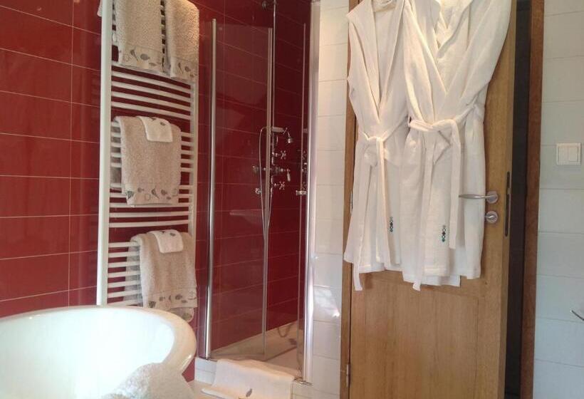 سوییت, Manoir De La Rogerais & Spa